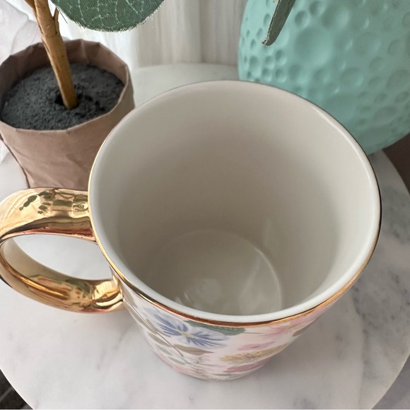 Rifle Paper Co. 🍓🌱 Porcelain Garden Mug — Strawberry Fields - Picture 11 of 15